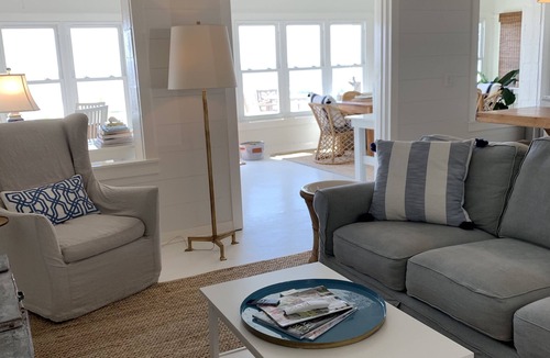 Panacea House | BEAUTIFULLY RESTORED BEACHFRONT COTTAGE ON SECLUDED ST. TERESA BEACH. SLEEPS 6!
