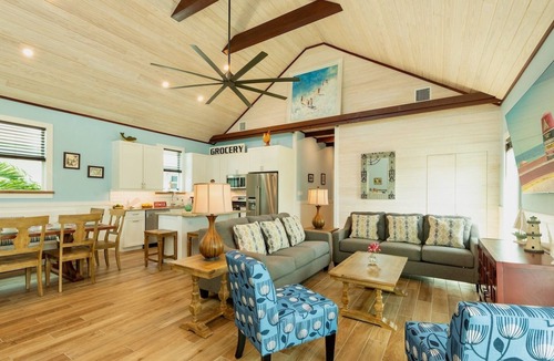 Midtown House | *BEAUTY OF THE BEACH* Monthly Beach House Rental + LAST KEY SERVICES…