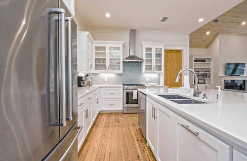 Ono Island House | Beckoning on Perdido Bay 3 bedroom with huge Private beach by Prickett Properties