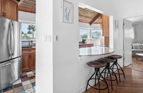 Santa Monica House | Belaire Bungalow | 2 minute walk to the Private Gated Beach Access | Large Outdoor Space