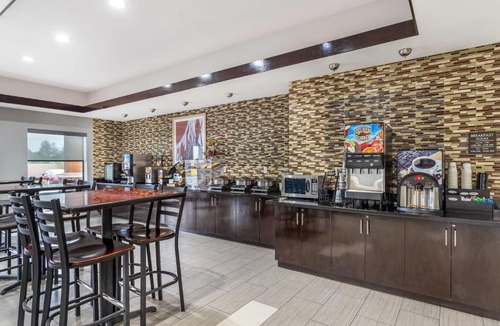 Vinton Hotel | Best Western Casino Inn