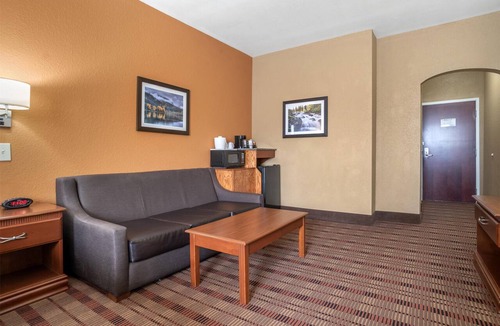Sunshine Hotel | Best Western Plaquemine Inn