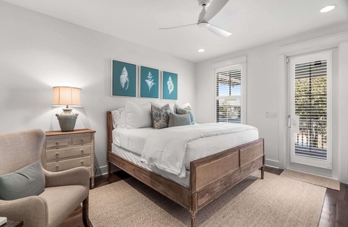 Watercolor House | Big Luxury Fully Loaded BeachHome w Cart and Bikes