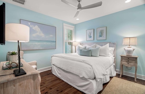 Watercolor House | Big Luxury Fully Loaded BeachHome w Cart and Bikes