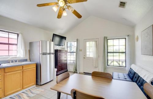 Biloxi House | Biloxi Resort Cottage w/Pool & Lake Access!