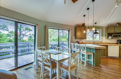 Sea Palm Village House | BIRD WATCHER IS PARADISE FOR A NATURE LOVER!