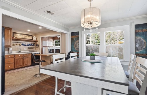 Lafayette House | Birdhouse Guesthouse