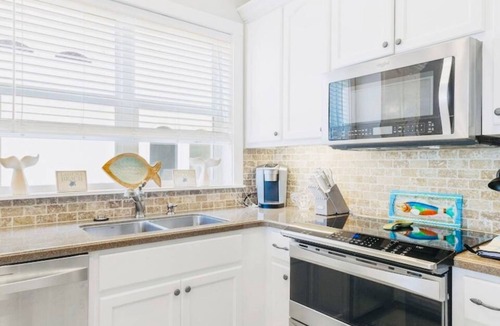 Hollywood Beach House | Blu-Skye Sandy Shenanigans- Beautiful 4 bedroom/4 bath PCB Exclusive West End