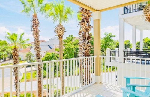 Hollywood Beach House | Blu-Skye Sandy Shenanigans- Beautiful 4 bedroom/4 bath PCB Exclusive West End