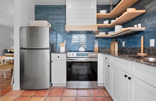 Holmes Beach Cottage | Blue Agave Villa by Beach Boutique Rentals