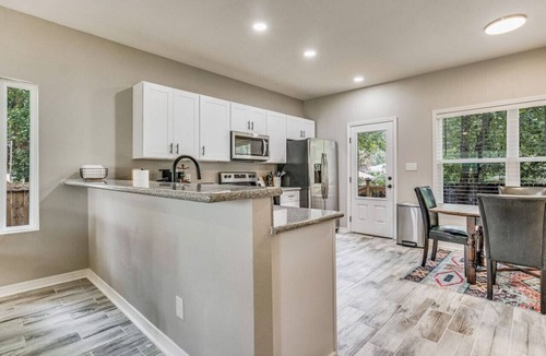 Southeast Pensacola House | Blue Bayou ~ Cozy East Hill Convenience