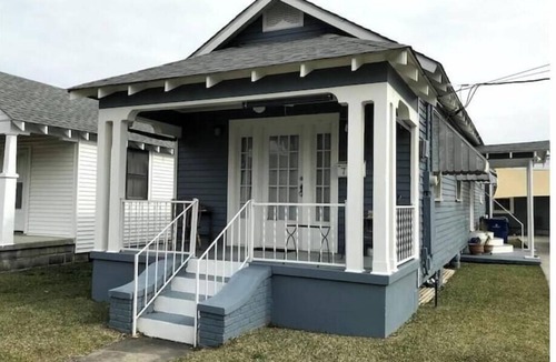 Westwego Apartment | Blue Bayou Private Room