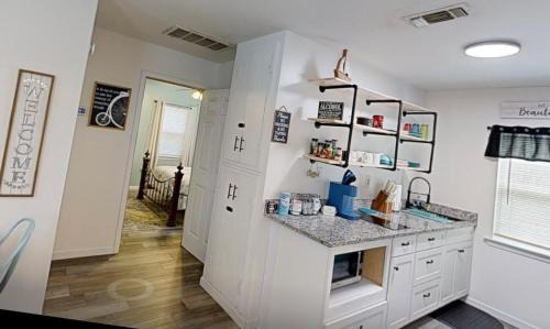 Gulfport House | Blue Heron cottage