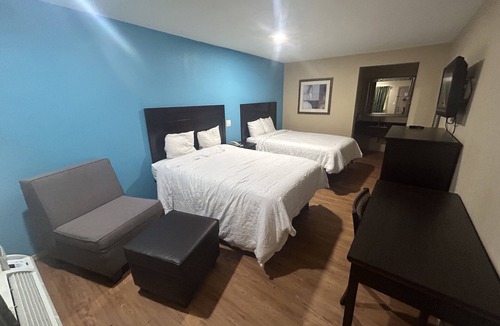 Lafayette Hotel | Blue Star Inn