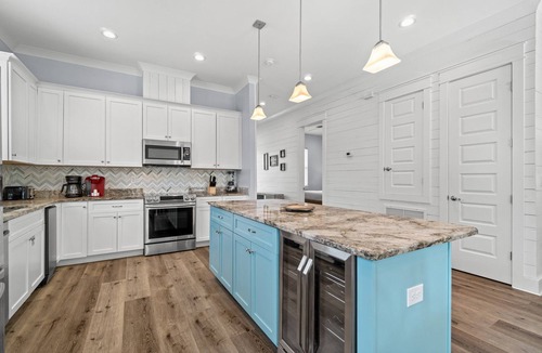 Frangista Beach House | ☀️ Blue Yonder | 6-Seat Golf Cart | Heated Pool* | $1K in Daily Free Tickets