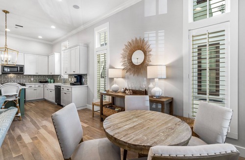 Treetop House | Bluebird Cottage - Rosemary Beach - Close to Bridgetown Park!