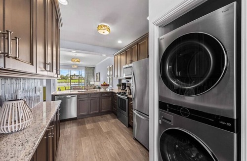 Naples Condo | Bologna, Recently Remodeled Elegant First Floor 2BR Condo with Lake & Golf Views at Green Links, Lely Resort. Access to Pool, Hot Tub, Tennis Courts, and Golf Courses. Near Naples Beaches & Downtown!