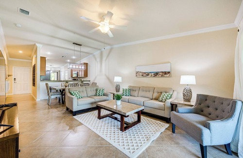 Naples Condo | Bonita Springs Condo Rental w/2 Screened Porches