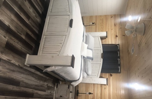 Zwolle House | Book 2 week nights get 3rd night half off message for details