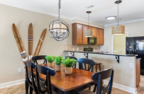 Dadeville Condo | BOOK 4 NIGHTS GET 2 FREE! 2 BR Lake Martin Condo w/Boat Slip!