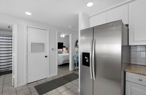 Villa Primera Condo | Book 7 nights in June or July and get the 8th night free!