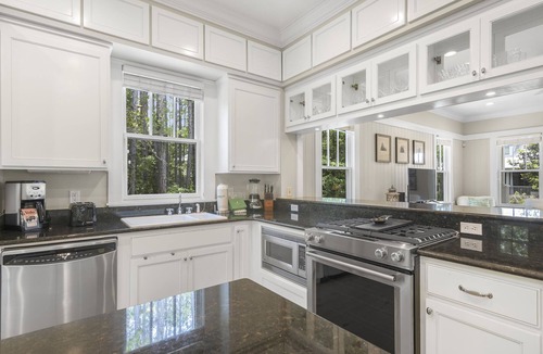 Forest District House | Book for a Fall Getaway! Community Pools! 3 Adult Bikes! Natural Green Space and Parks!