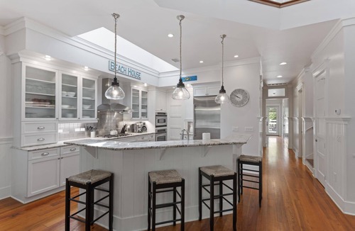 Watercolor House | Book for Fall! Minutes from Seaside Town Square, the Beach Club and Restaurants! Grill! Bikes!