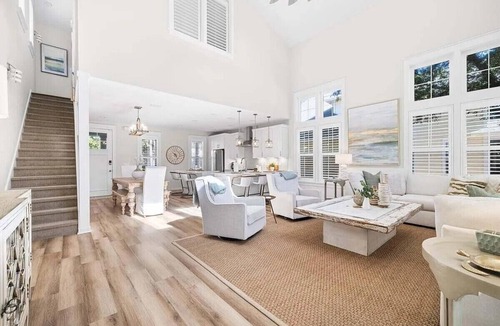 Laurel Grove House | 🦩Book Me Baby! Happy Together ~ Golf Cart ~ Pet-Friendly🦩