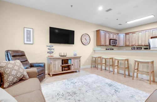 Gulf Shores Condo | Book Now for a Great GetAway~Furry Friends Welcome! 2 Bedrooms!