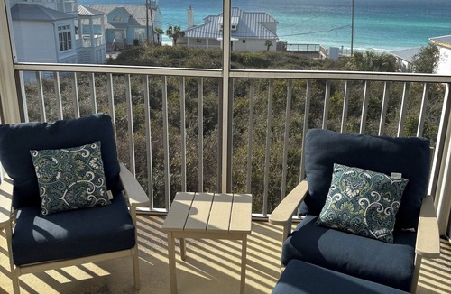 Inlet Beach House | BOOK NOW for SUMMER! n10% off weekly bookings!n4-5 minute walk to beach!