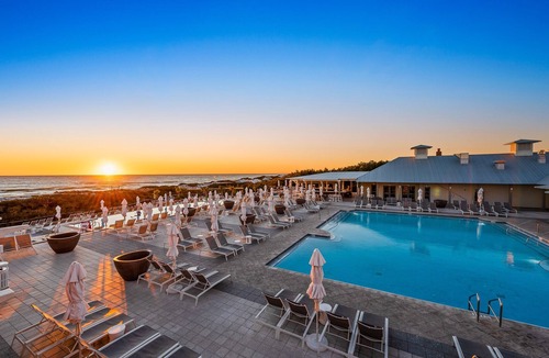 Beach District Condo | Book Today for Fall! Beach District - South of 30A - Close to Beach Club! Centrally Located!