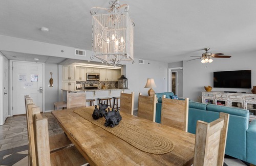 Long Beach Condo | Booking Long Beach August 18, 2025-April 2026 READ DESCRIPTION PRIOR TO BOOKING