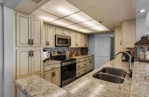 Long Beach Condo | Booking Long Beach August 18, 2025-April 2026 READ DESCRIPTION PRIOR TO BOOKING
