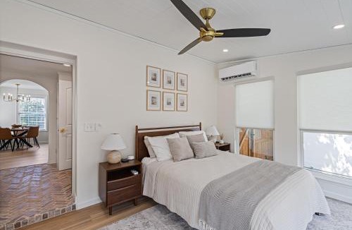 Georgetown House | Boutique Cottage near Square and Southwestern, EV Ready