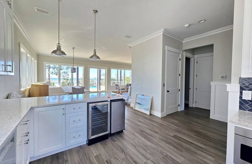Indian Pass House | Brand New Beachfront Build, Private Pool, Pet-Friendly, Secluded Beaches