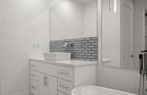 Laguna Beach Estates House | Brand NEW Expansive Coastal Home w/Custom Furnishings Sleeps 15