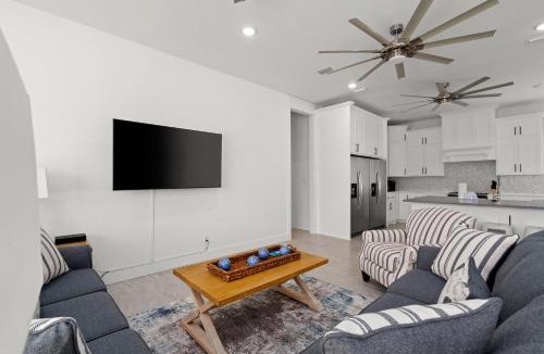 Laguna Beach Estates House | Brand NEW Expansive Coastal Home w/Custom Furnishings Sleeps 15