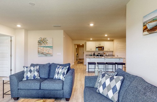 Northwest Pensacola House | Brand-New Home with a Large Yard, Grill, Kitchen