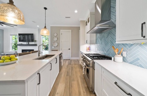 Lakeside at Blue Mountain Beach House | Brand New Listing spacious 5 Bedroom w private POOL and Golf cart