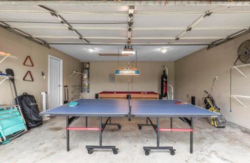 Navarre House | Breeze - Family Retreat with Waterfront Access & Game Room