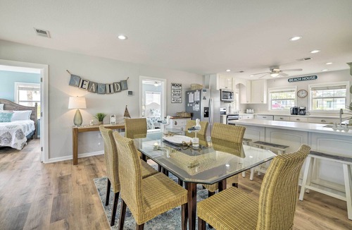 Hollywood Beach Cottage | Breezy PCB Retreat w/Direct Beach Access!