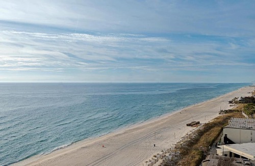 Panama City Beach Apartment | Breezy Tropical Condo with 360 sqft Balcony Facing Gulf - Unit 0905