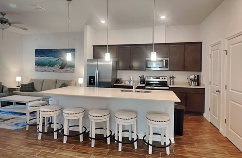Palm Coast Cottage | Breezy Villa by Distinctive Beach Rentals