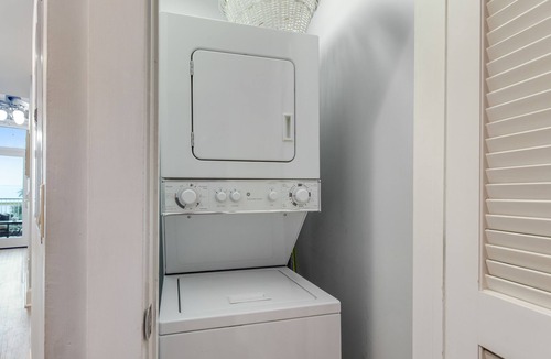 Sunnyside Condo | Bright condo in Carillon w/ large deck & shared pool - near the beach and lake!