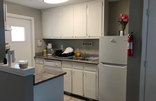 Pascagoula Apartment | Bright, Cozy and Blocks to Beach 2 Bedroom!