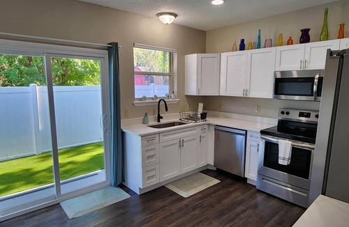 Jacksonville Beach House | Bright Family Beach Home | Across from Park/Playground | 4BR/2BA