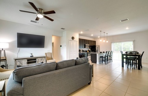 Ocala Cottage | Bright, Pet-friendly Home: 16 Mi to Downtown Ocala