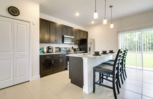 Ocala Cottage | Bright, Pet-friendly Home: 16 Mi to Downtown Ocala