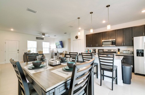 Ocala Cottage | Bright, Pet-friendly Home: 16 Mi to Downtown Ocala
