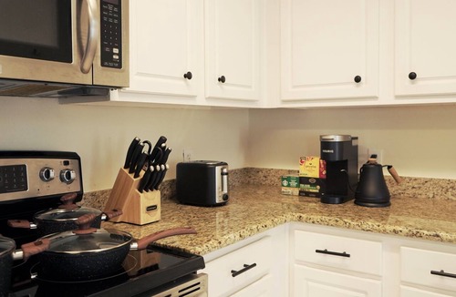 Alden Bridge House | Bright-Pet Friendly Townhome in Prime The Woodlands Location